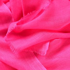 Lightweight cashmere scarf fuchsia